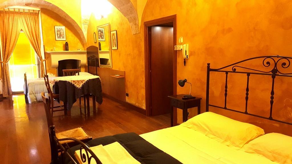 Nel Centro Storico Hotel Galatina Kamer foto