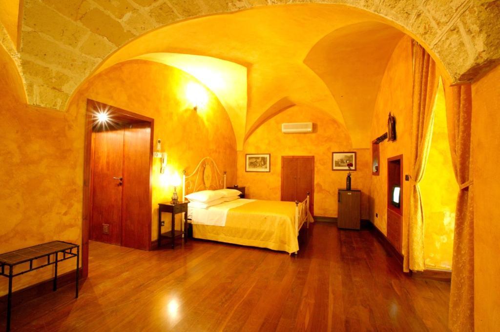 Nel Centro Storico Hotel Galatina Kamer foto